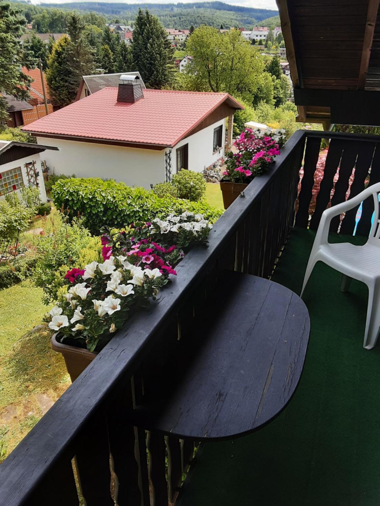 Fw Doris Apartment Ruhla Bagian luar foto